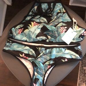 NWT Cupshe Hawaiian Bikini